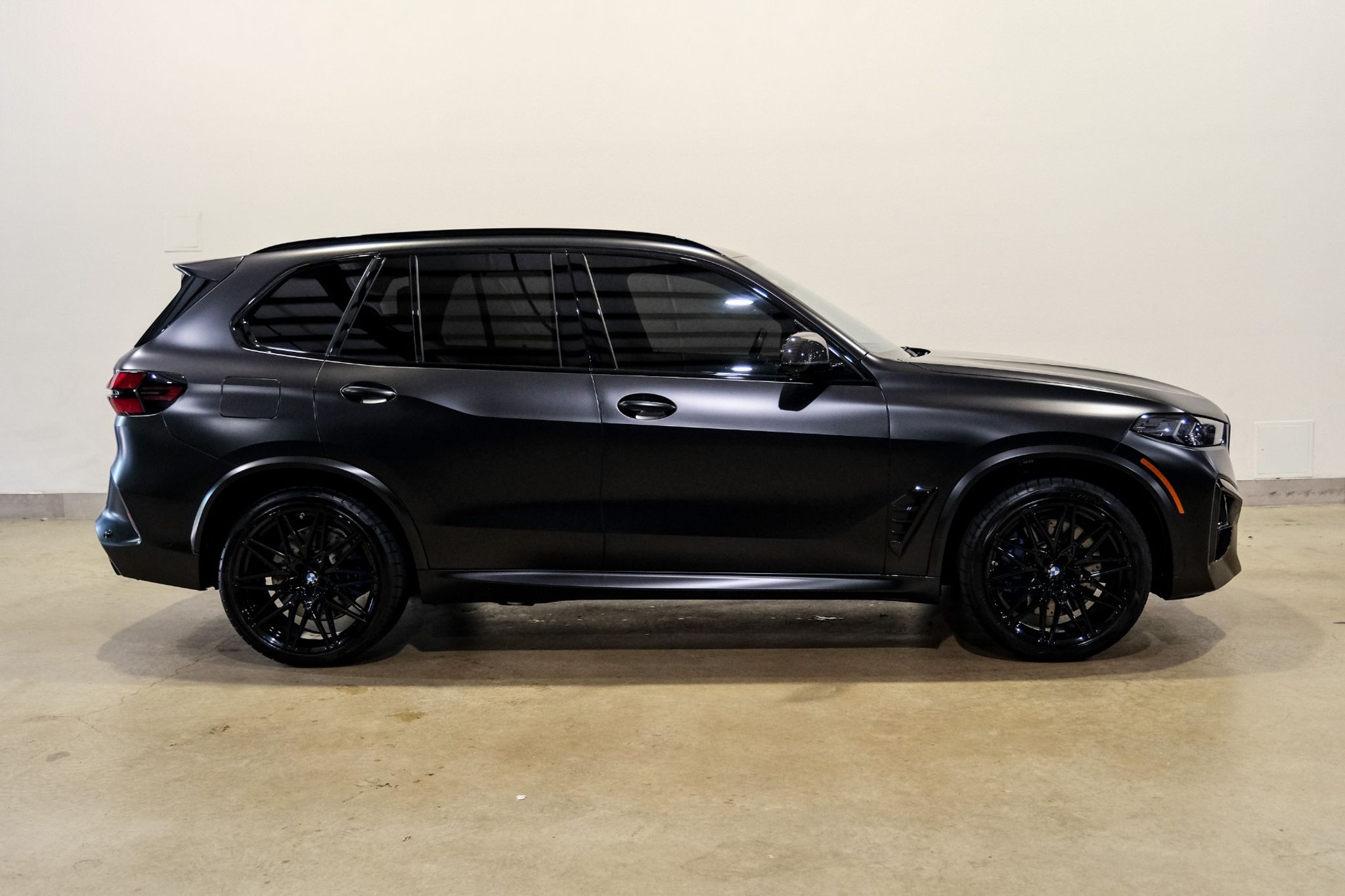2024 BMW X5 M - photo 7