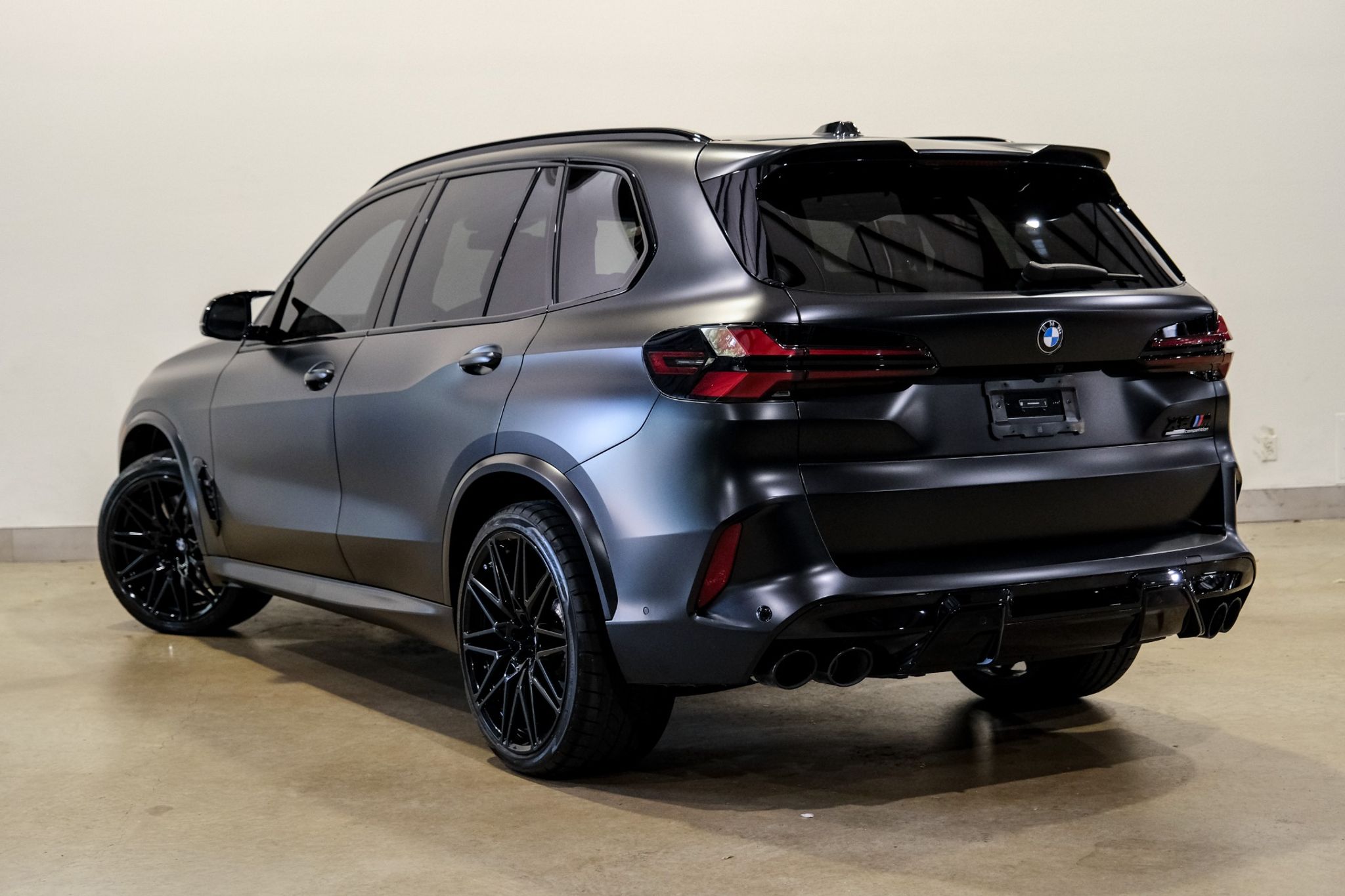 2024 BMW X5 M - photo 10