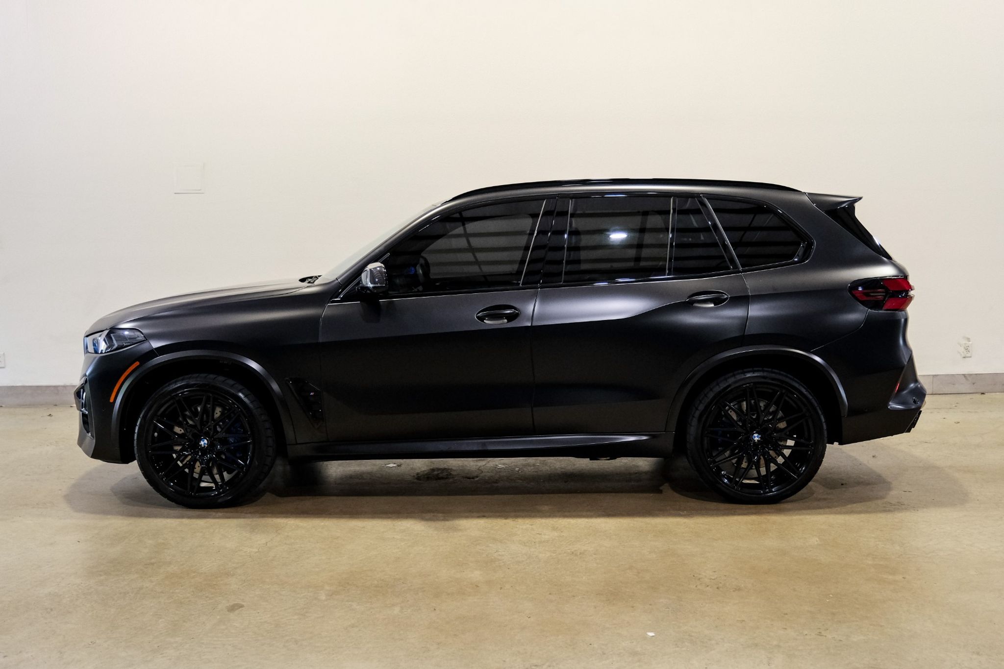 2024 BMW X5 M - photo 11