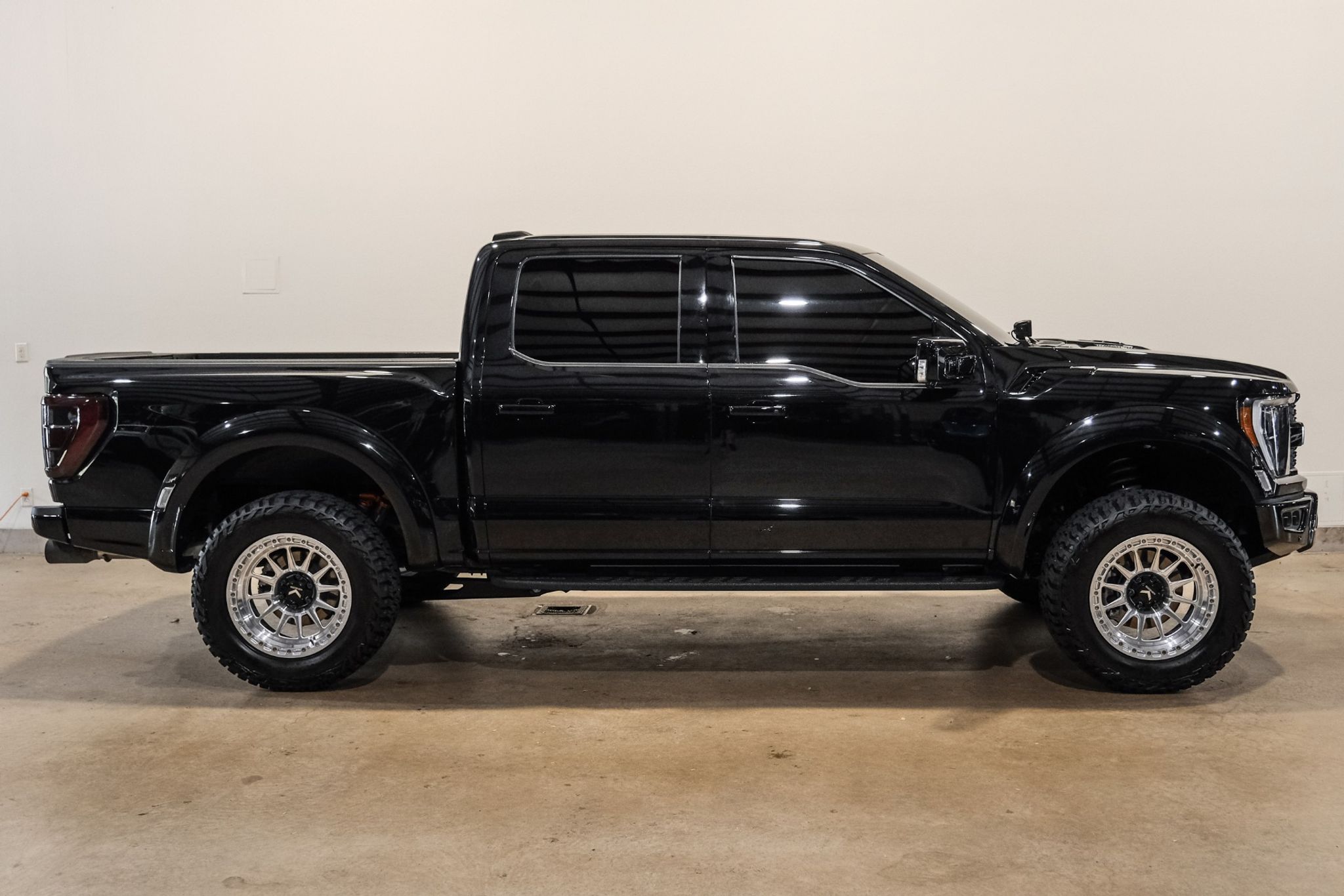 2022 Ford F-150 - photo 2